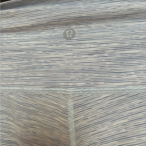 Wunder Under Size 12 Lululemon leggings ‘25 - Picture 4 of 9